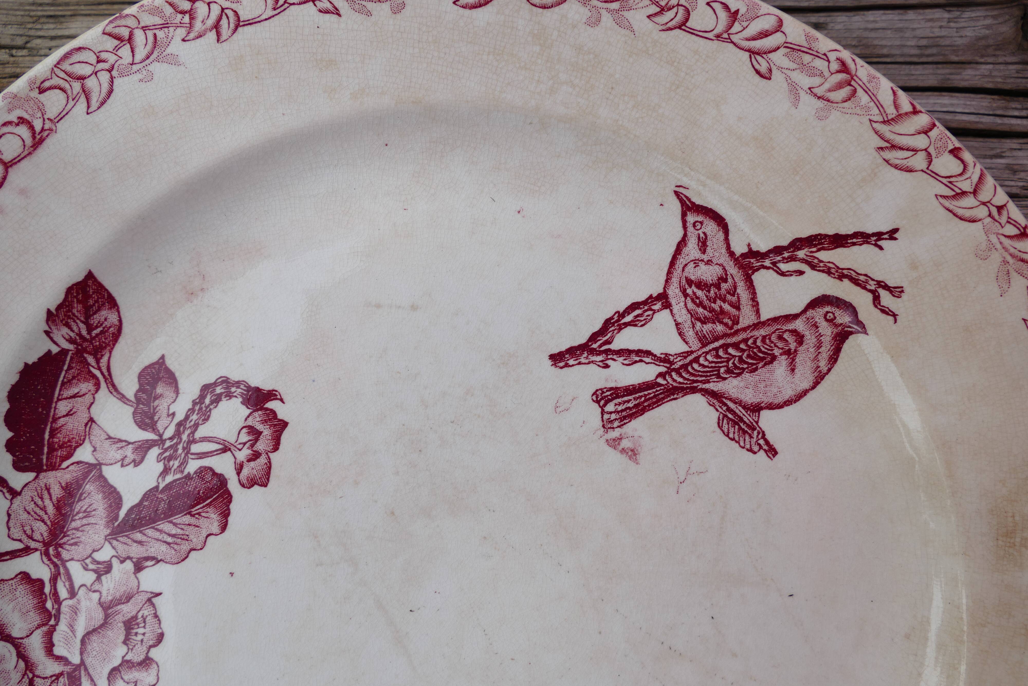 Plat en terre de fer