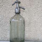 Siphon en verre transparent, fond très épais et bouchon en  métal