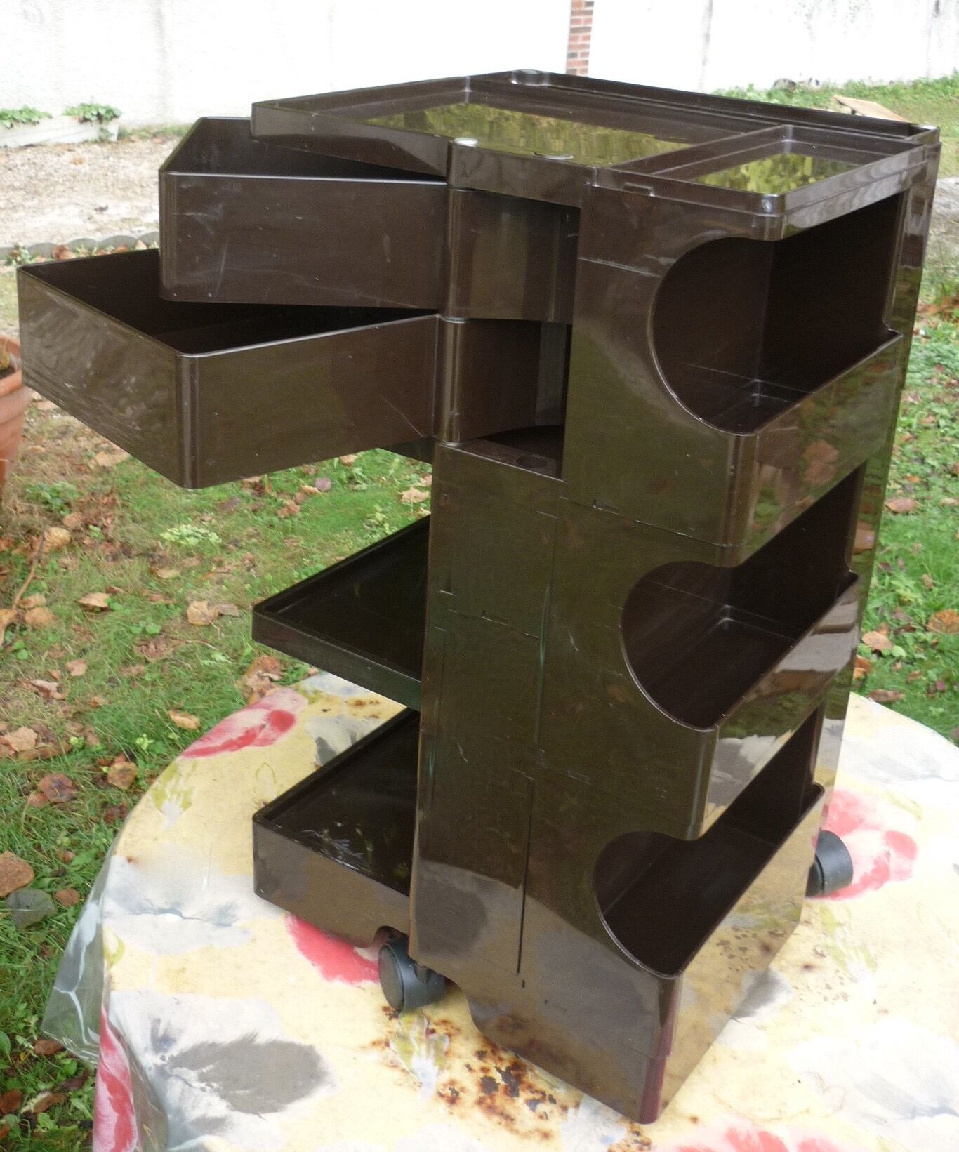 Boby dessert brown design Joe Colombo