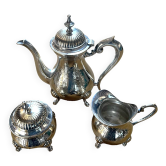 François Frionnet 3-piece tea/coffee service hallmarked in vintage silver-plated metal
