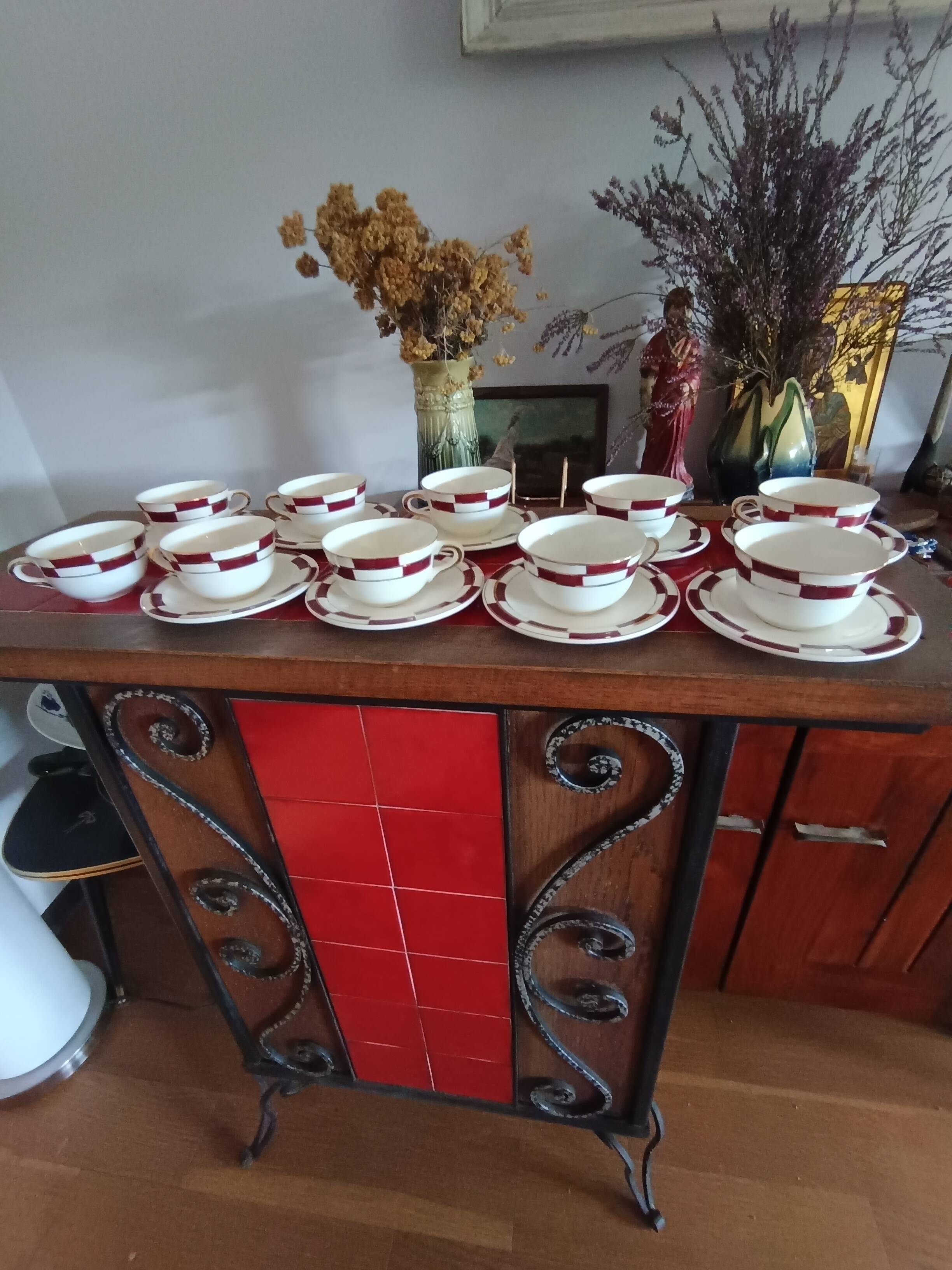 10 vintage coffee cups and 9 saucers, Salins earthenware, 1950