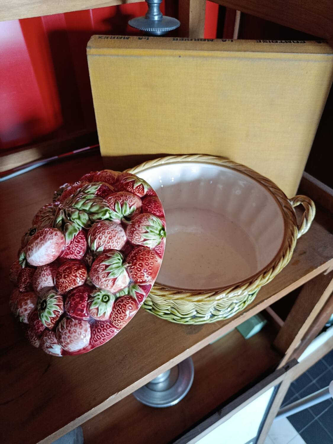 Sarreguemines slipware