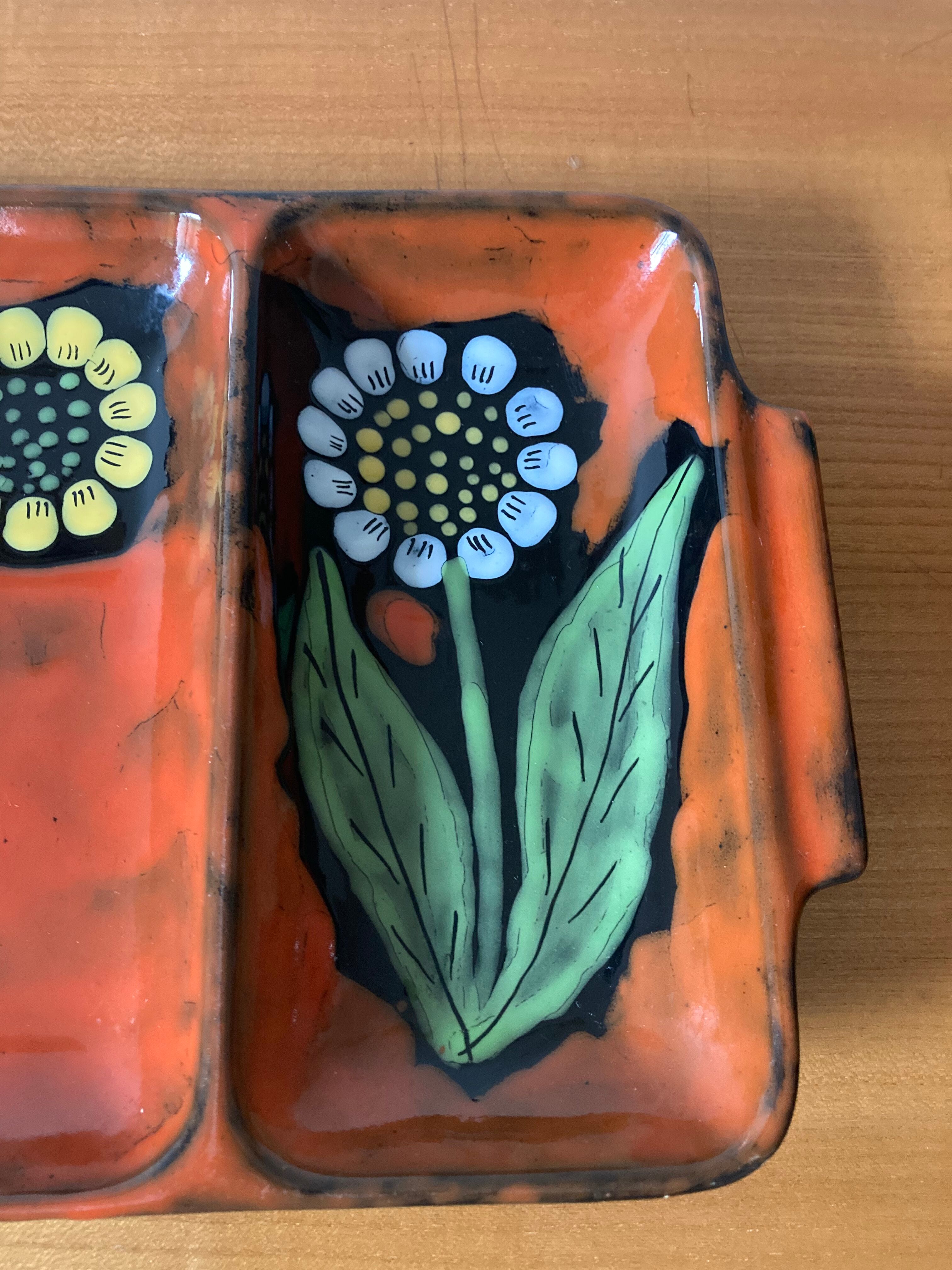 Tripartite dish in vintage ceramics