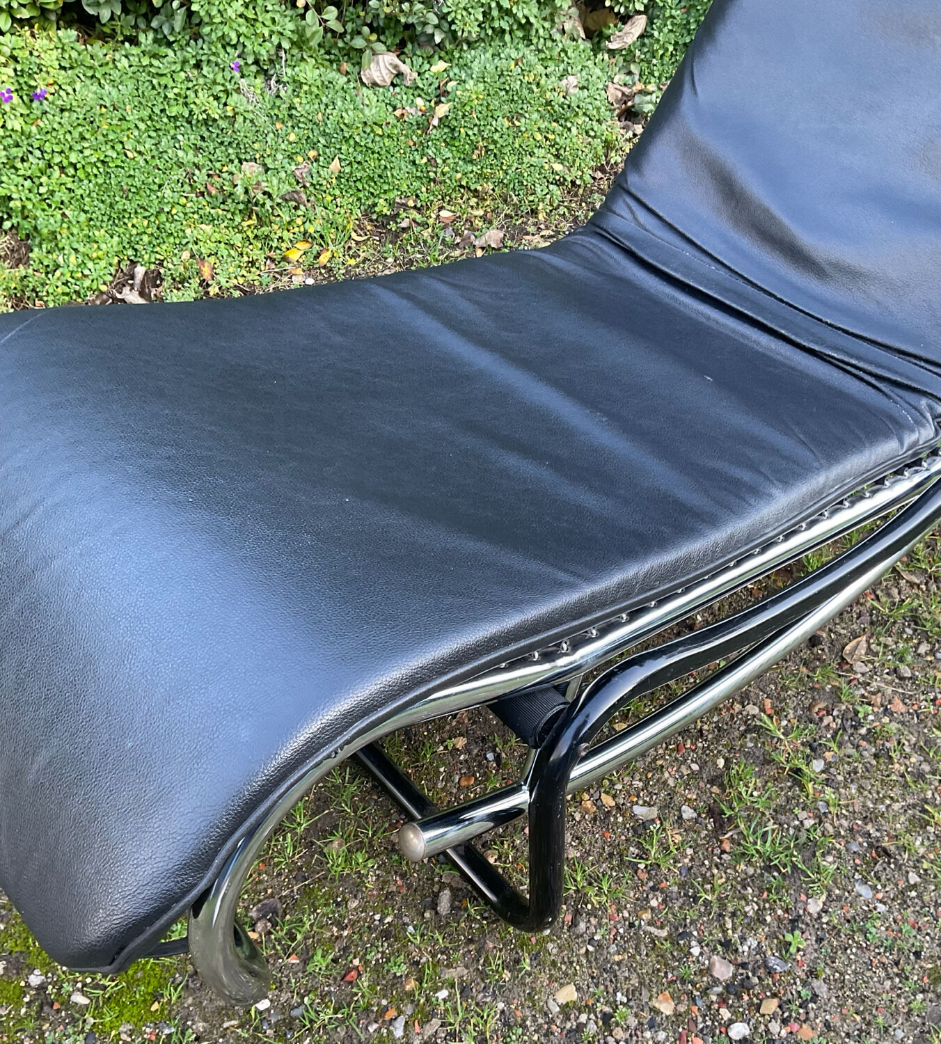 Italian lounge chair from the 1980s.