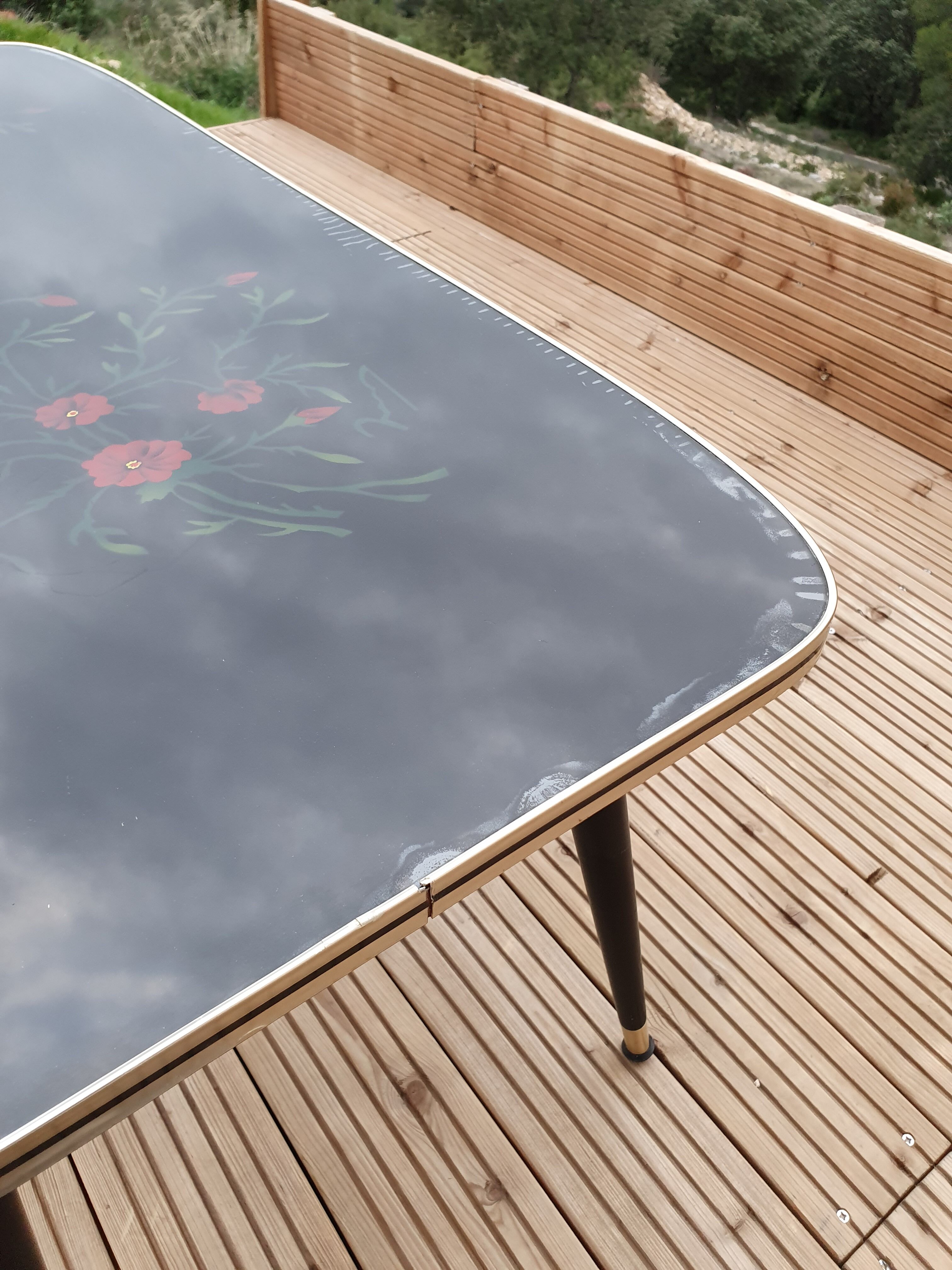 Low foot table compass vintage compass