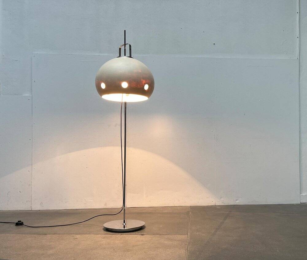Modified Italian space age Lucerna floor lamp by Guzzini, 1960s.