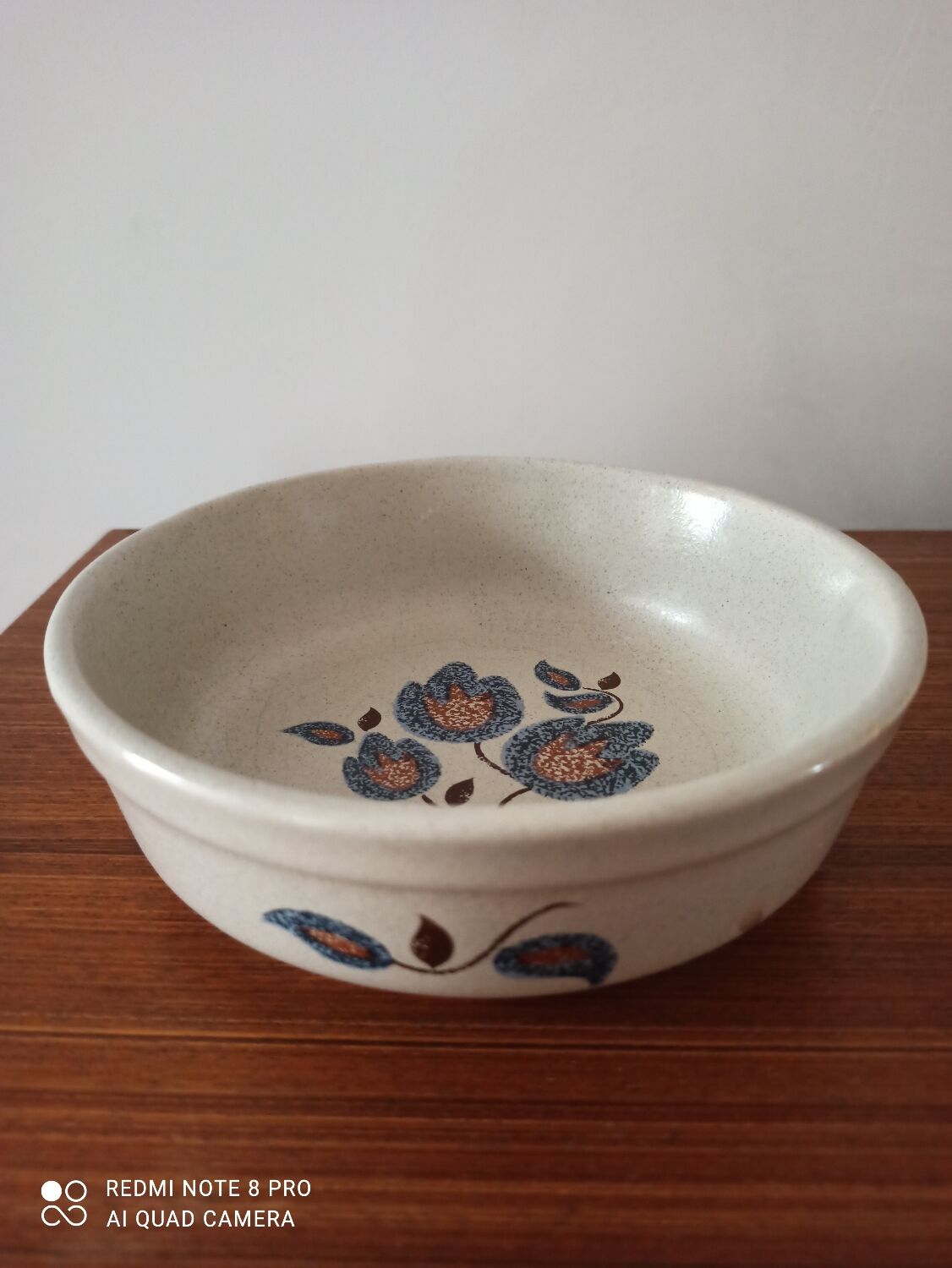 Flat earthenware bowl