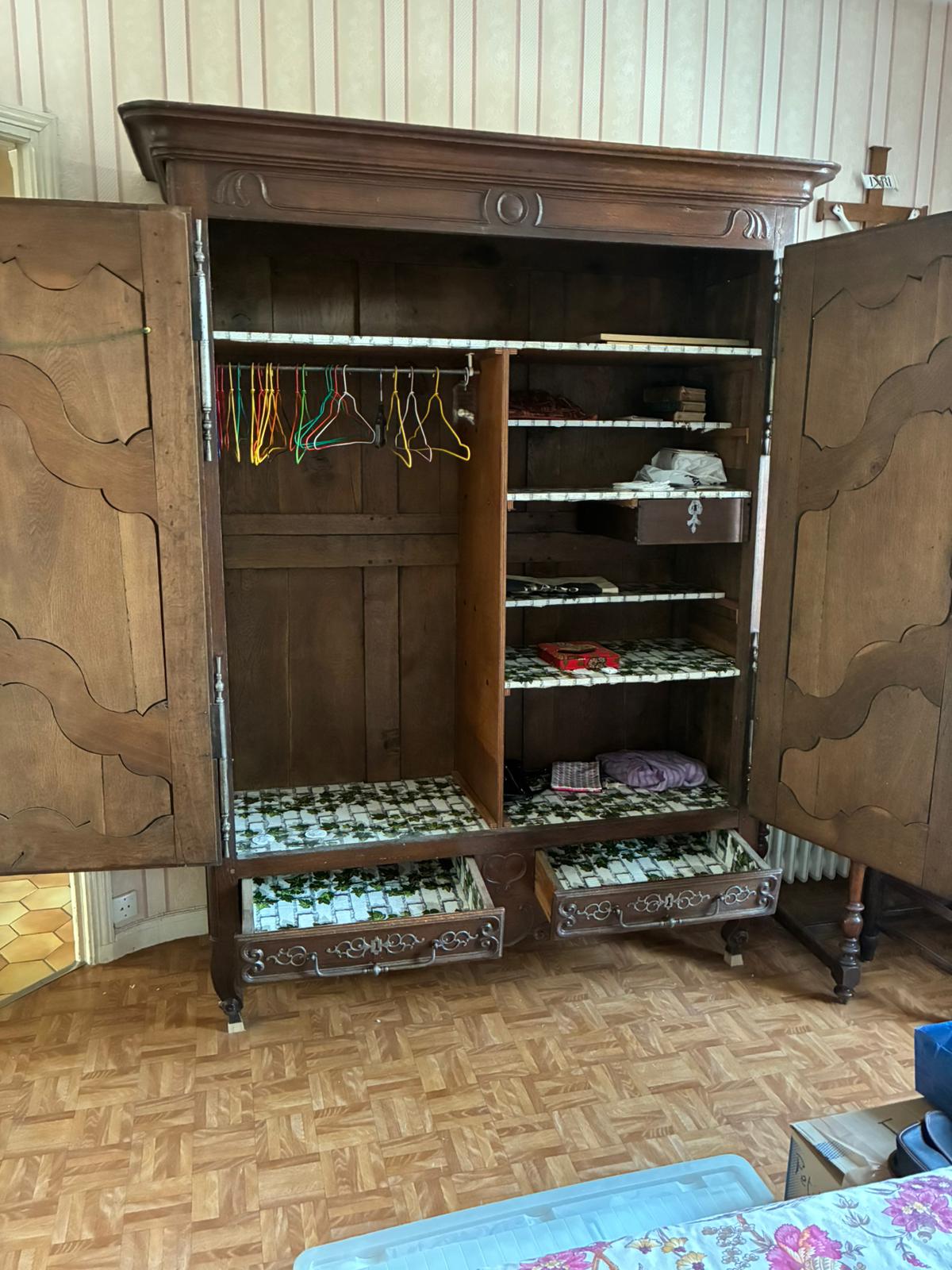 Antique oak wardrobe