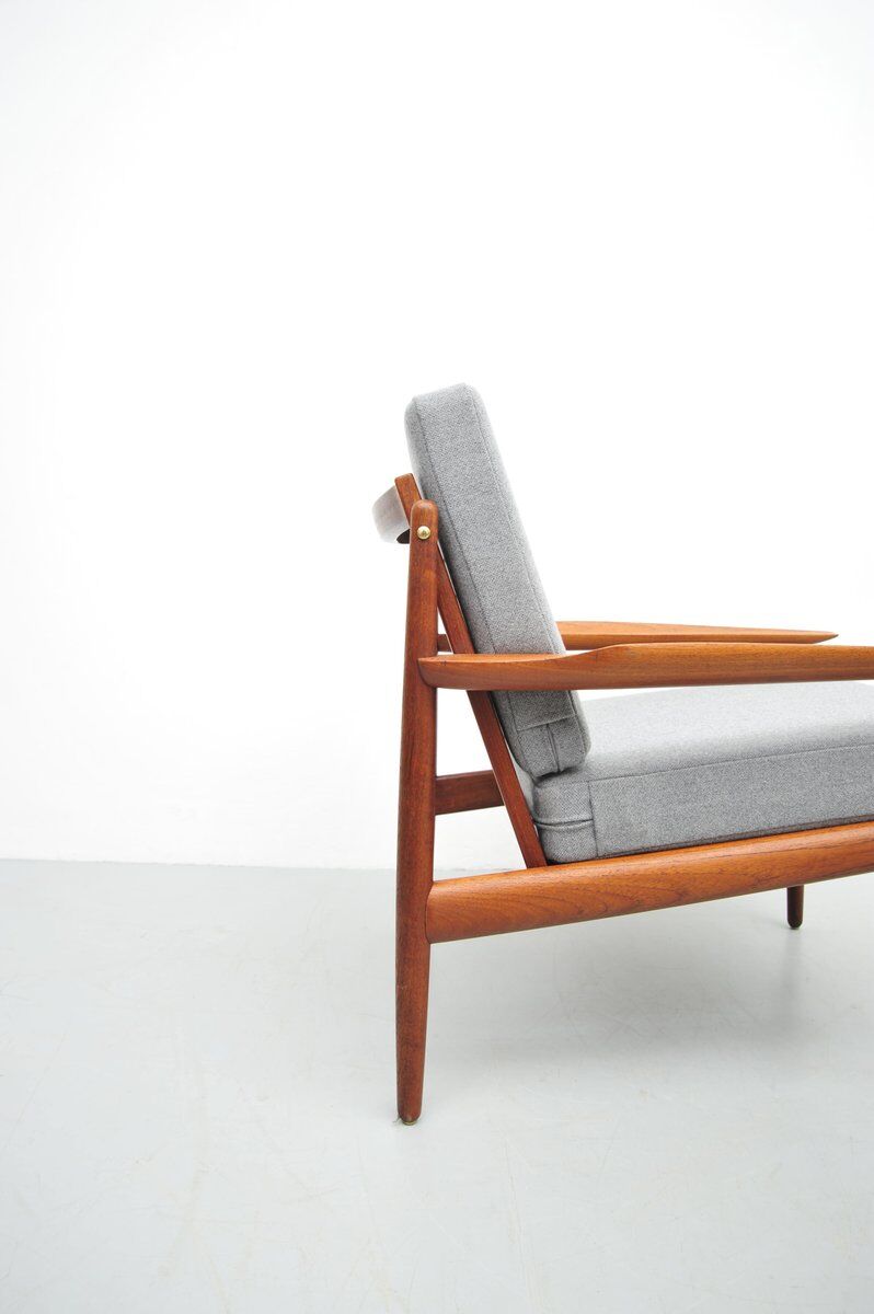 Chaise longue en teck danois grise par Glostrup, années 1950.