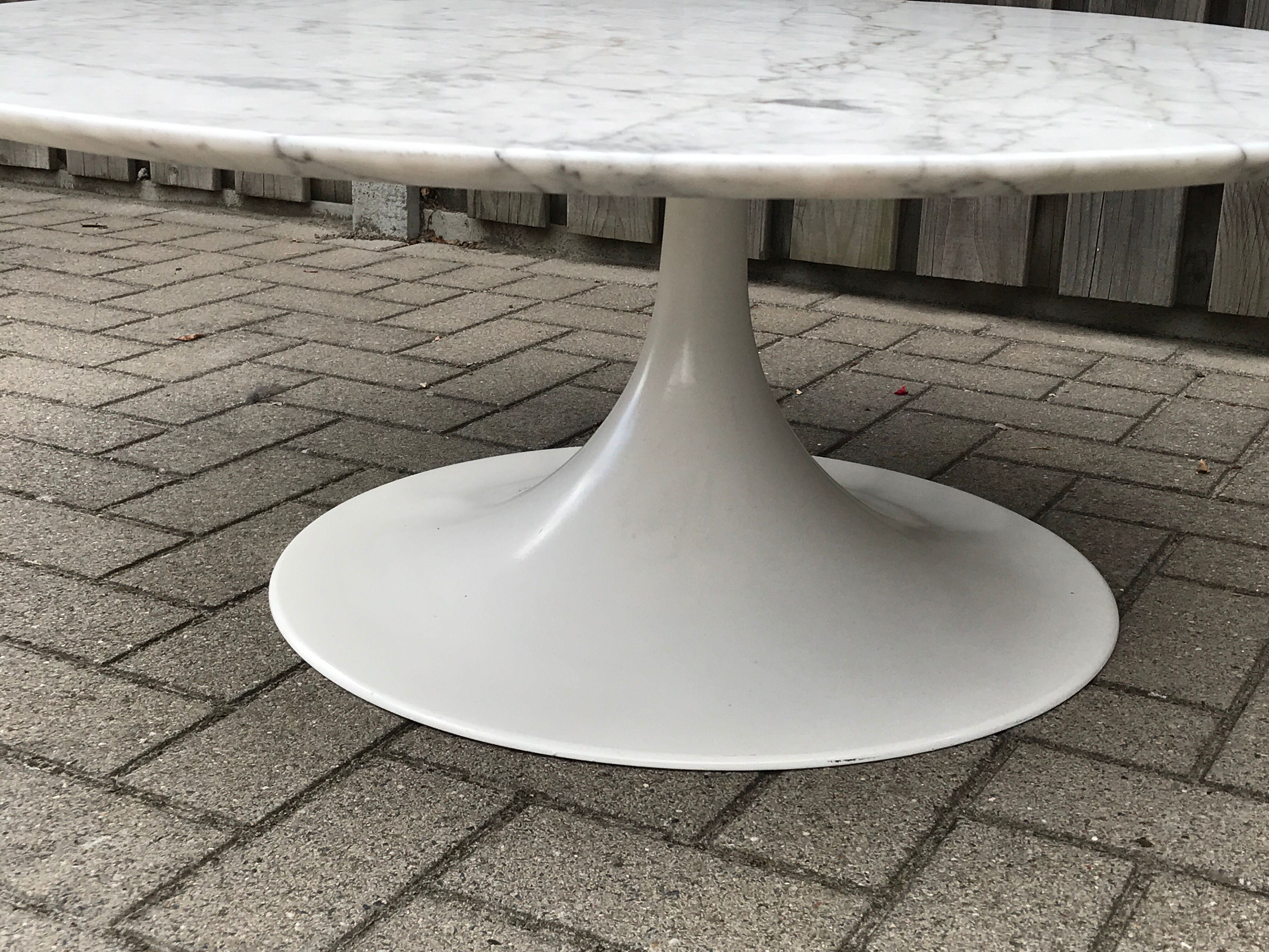 Round carrera marble coffee table by Heinz Lilienthal 1970s