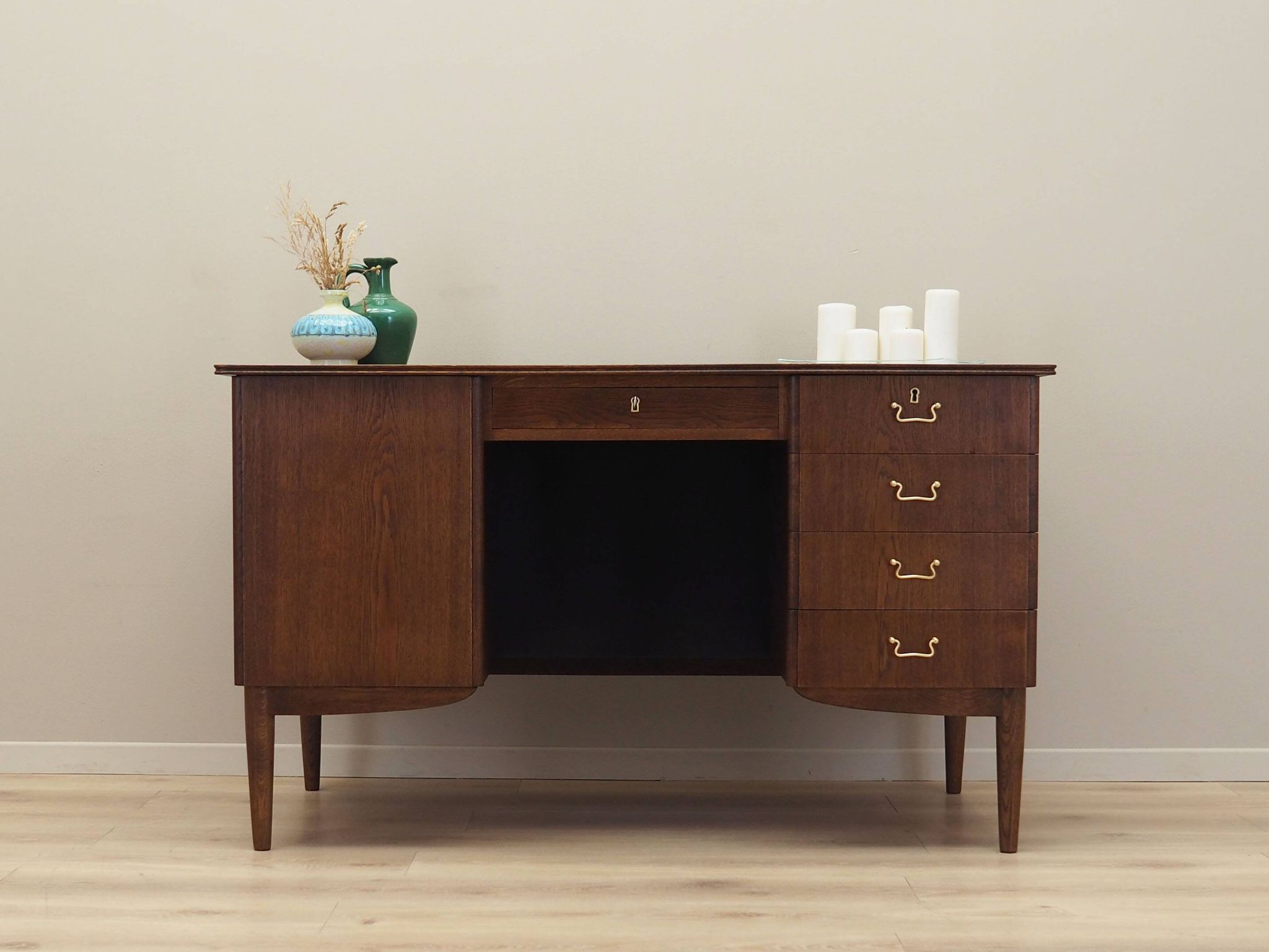 Oak desk, Danish design, 1970s, production: Denmark