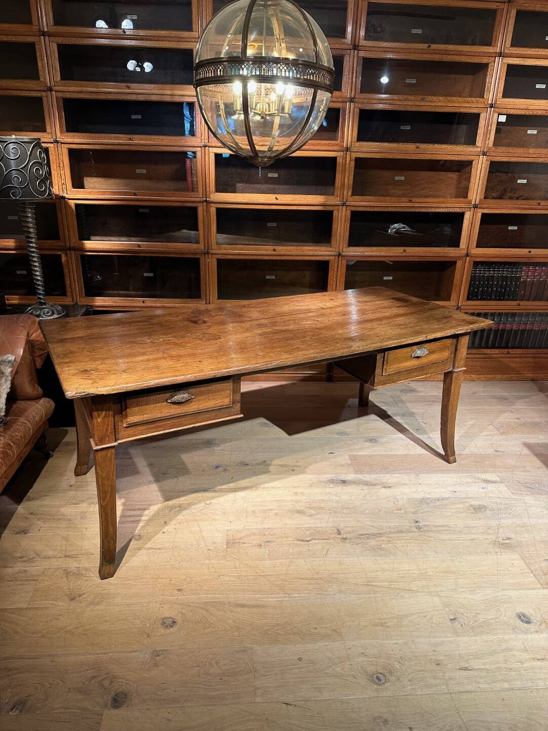 French antique writing table
