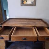Teacher's desk