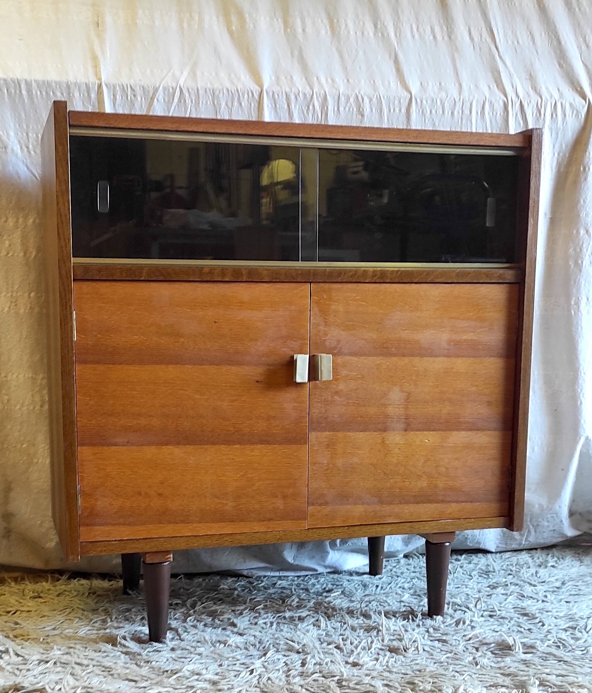 Vintage oak sideboard - mid-20th century