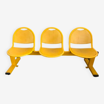 Banc métal jaune