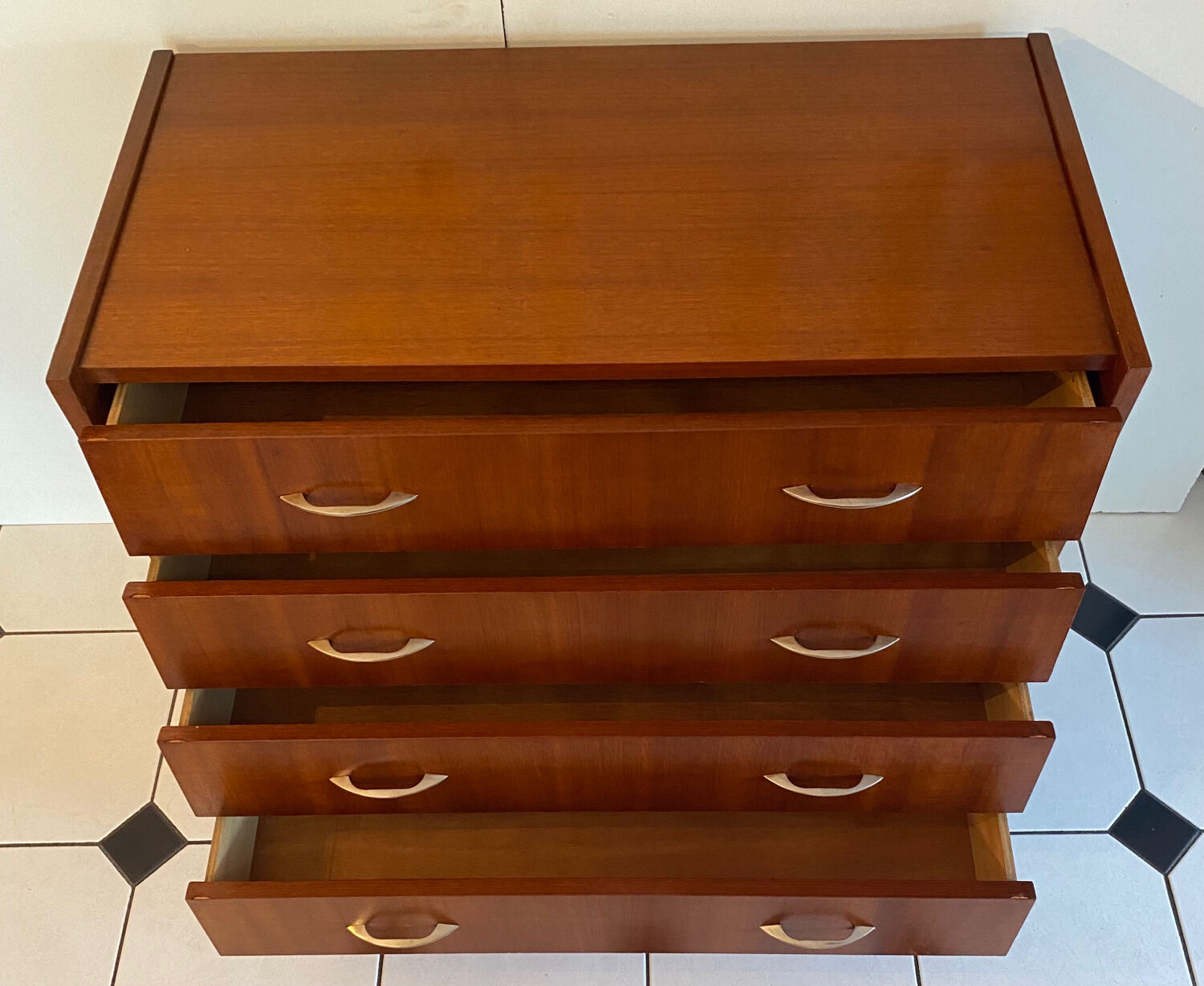 Vintage chest of drawers 60s