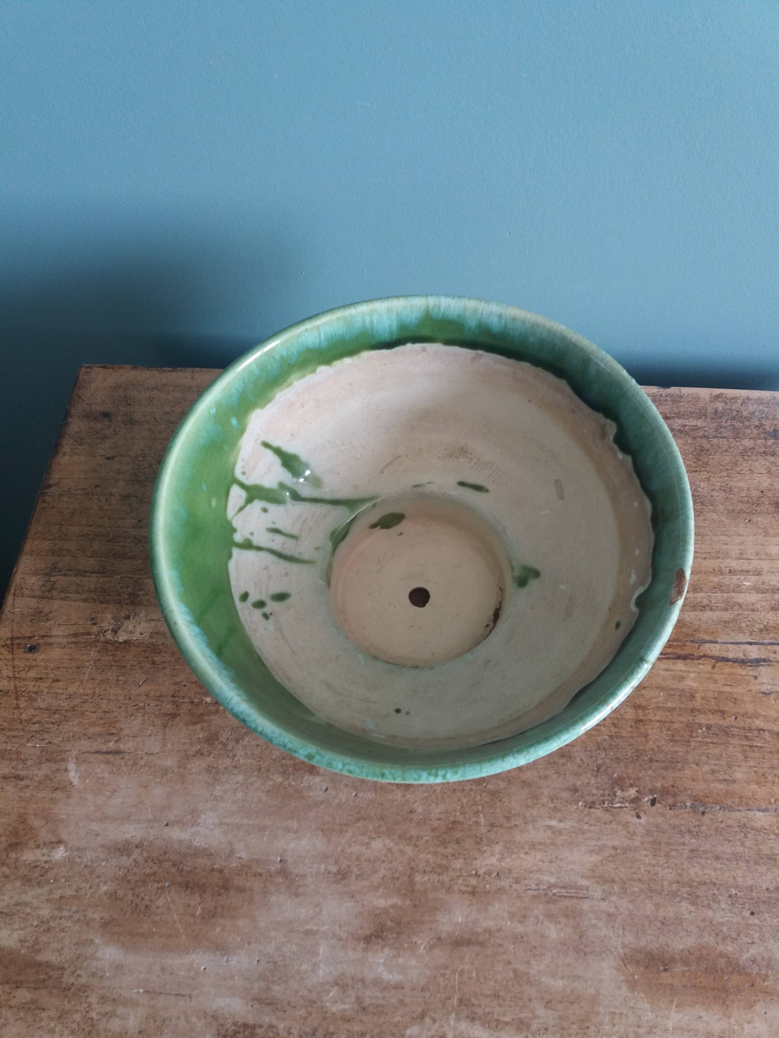 Planter, flower pot in glazed ceramic