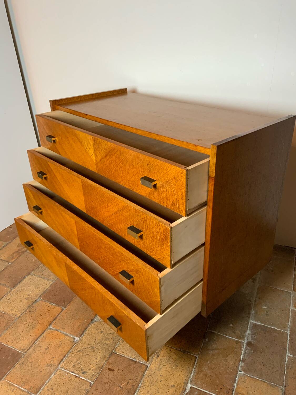 Vintage chest of drawers