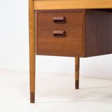 Søborg Møbler ‘model 130’ teak & beech writing desk by Børge Mogensen