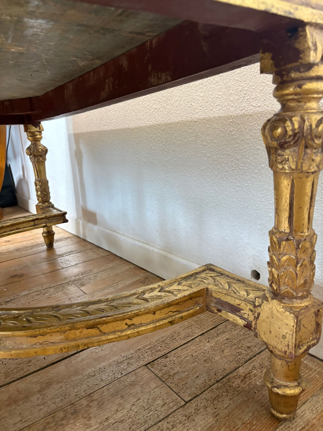 Coffee table in green marble and gilded wood, Louis XVI / Rococo style