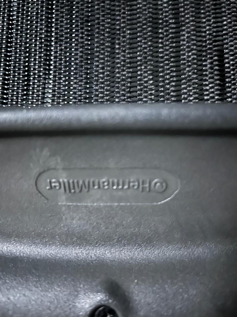 Aeron visitor chair - herman miller