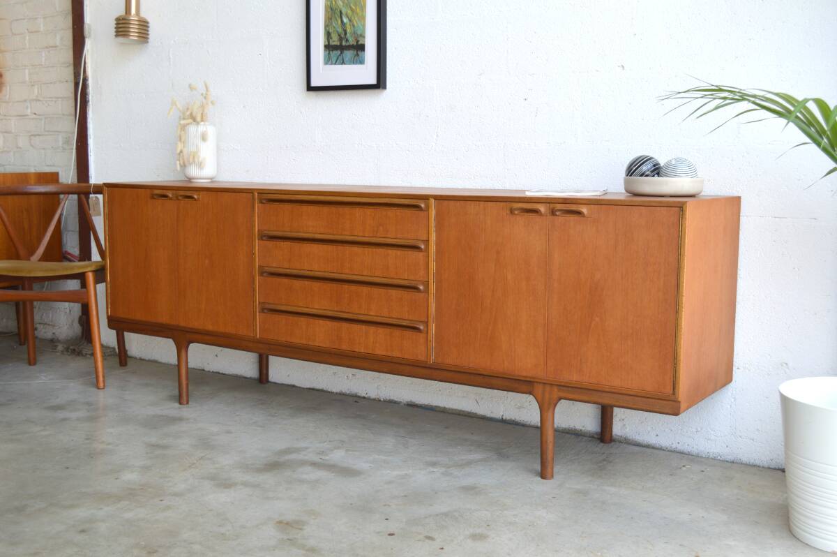 Enfilade McIntosh Dunbar 213cm