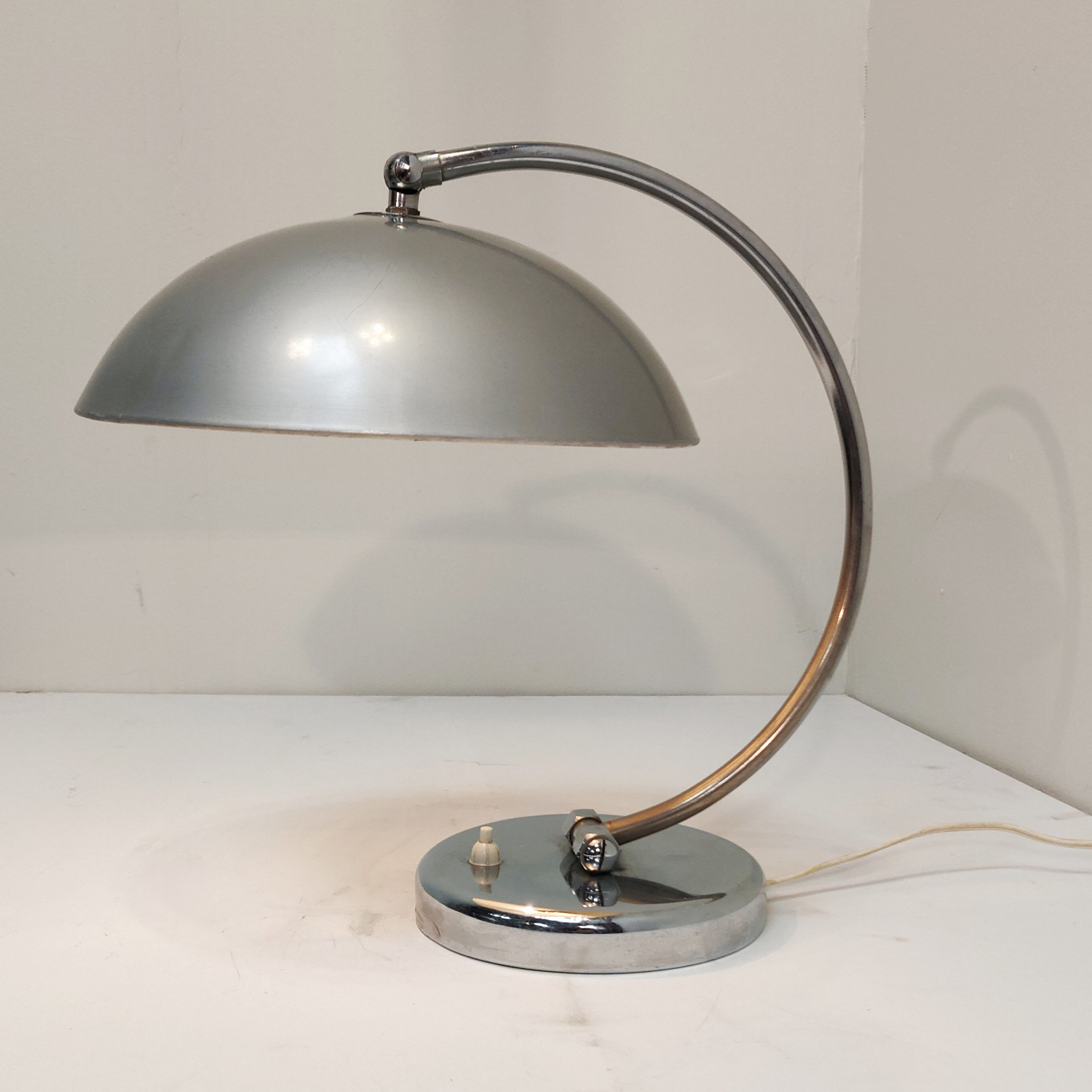 Bauhaus desk lamp