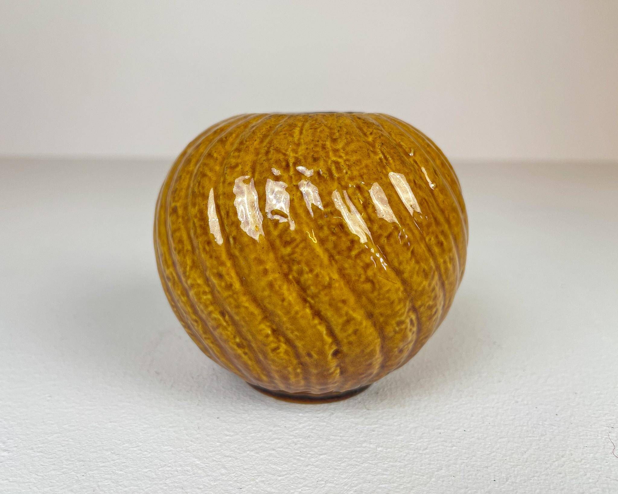 Rare pair of mid-century modern vases by Gunnar Nylund, Rörstrand, Sweden, 1940s.