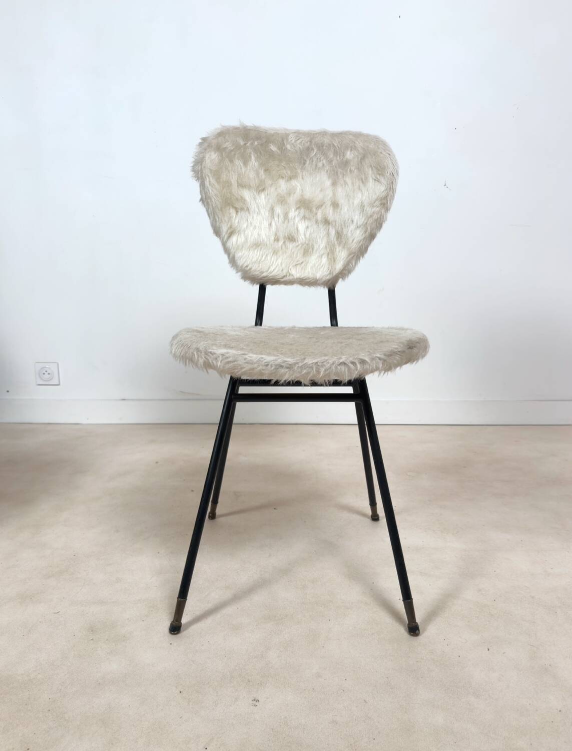 Paire de chaises moumoute vintage