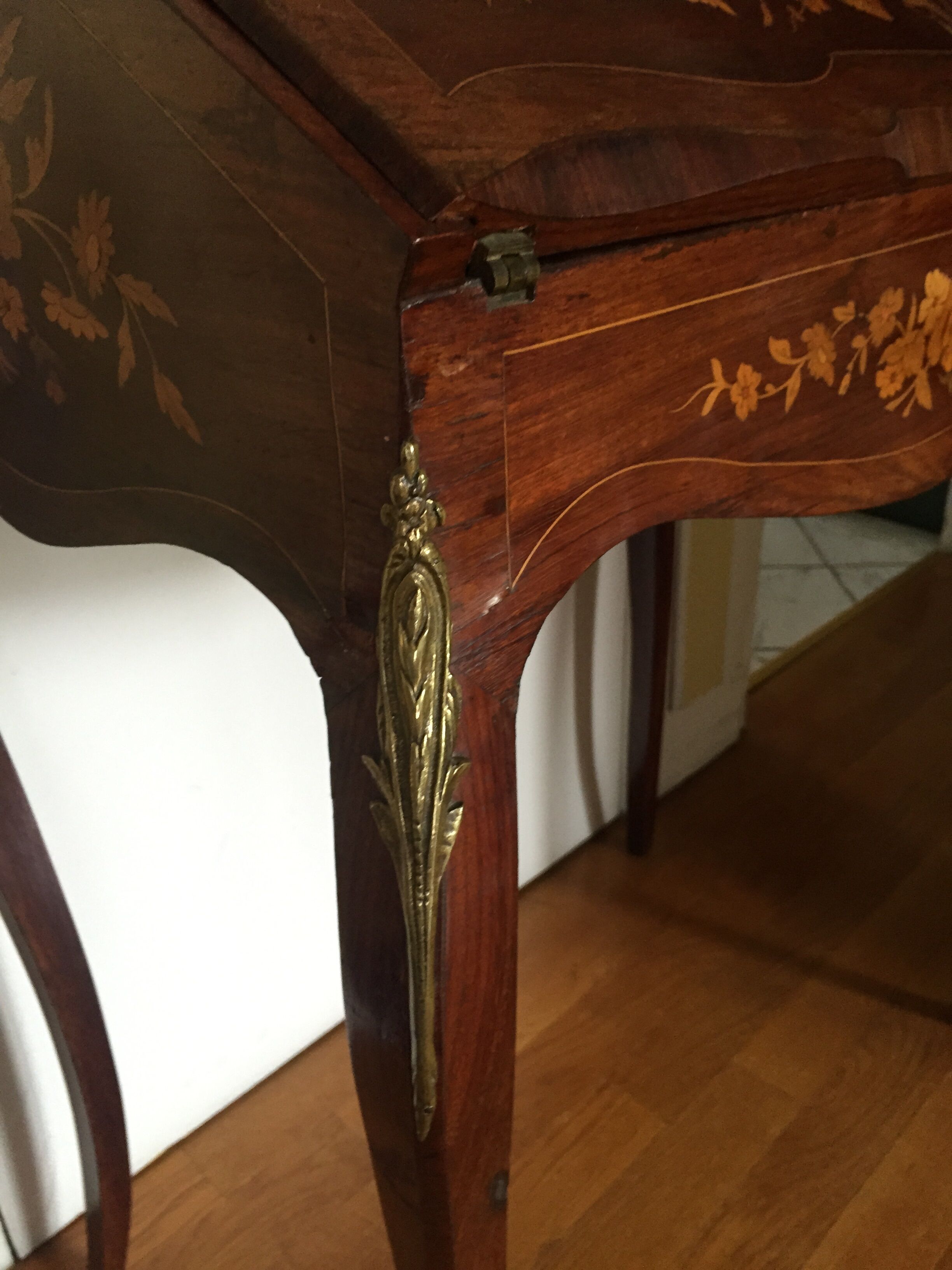 Office Secretary Louis XV on a donkey