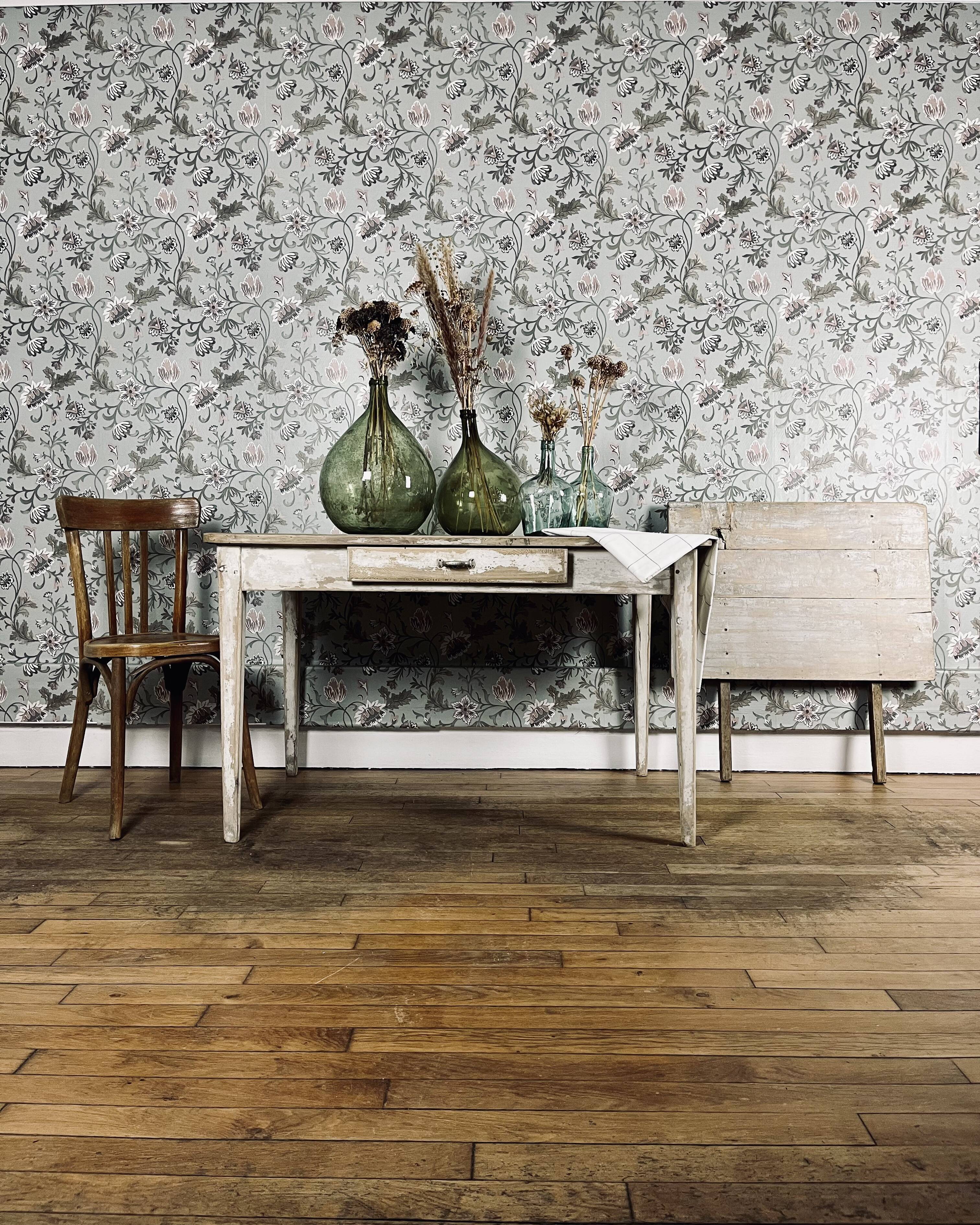 Farmhouse table with extension