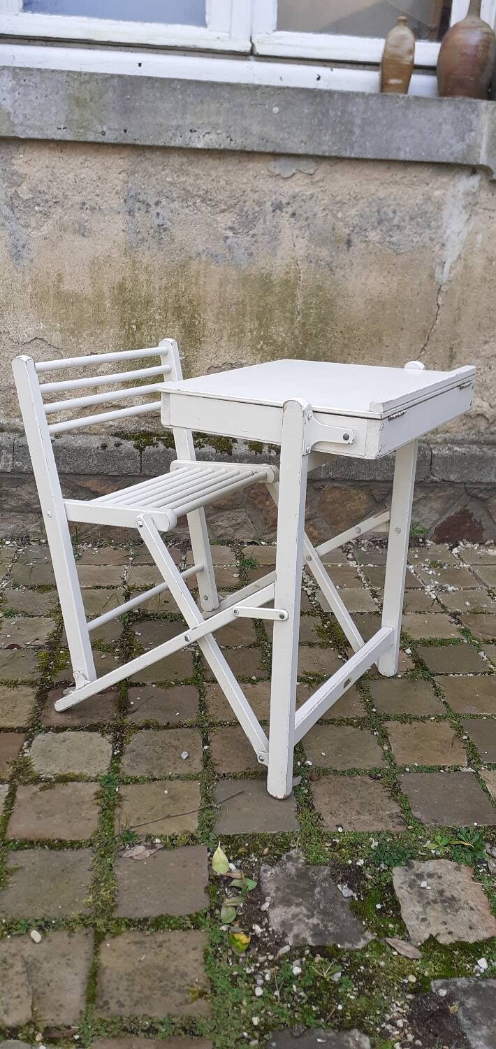 Vintage folding children's desk in lacquered wood from the 70s