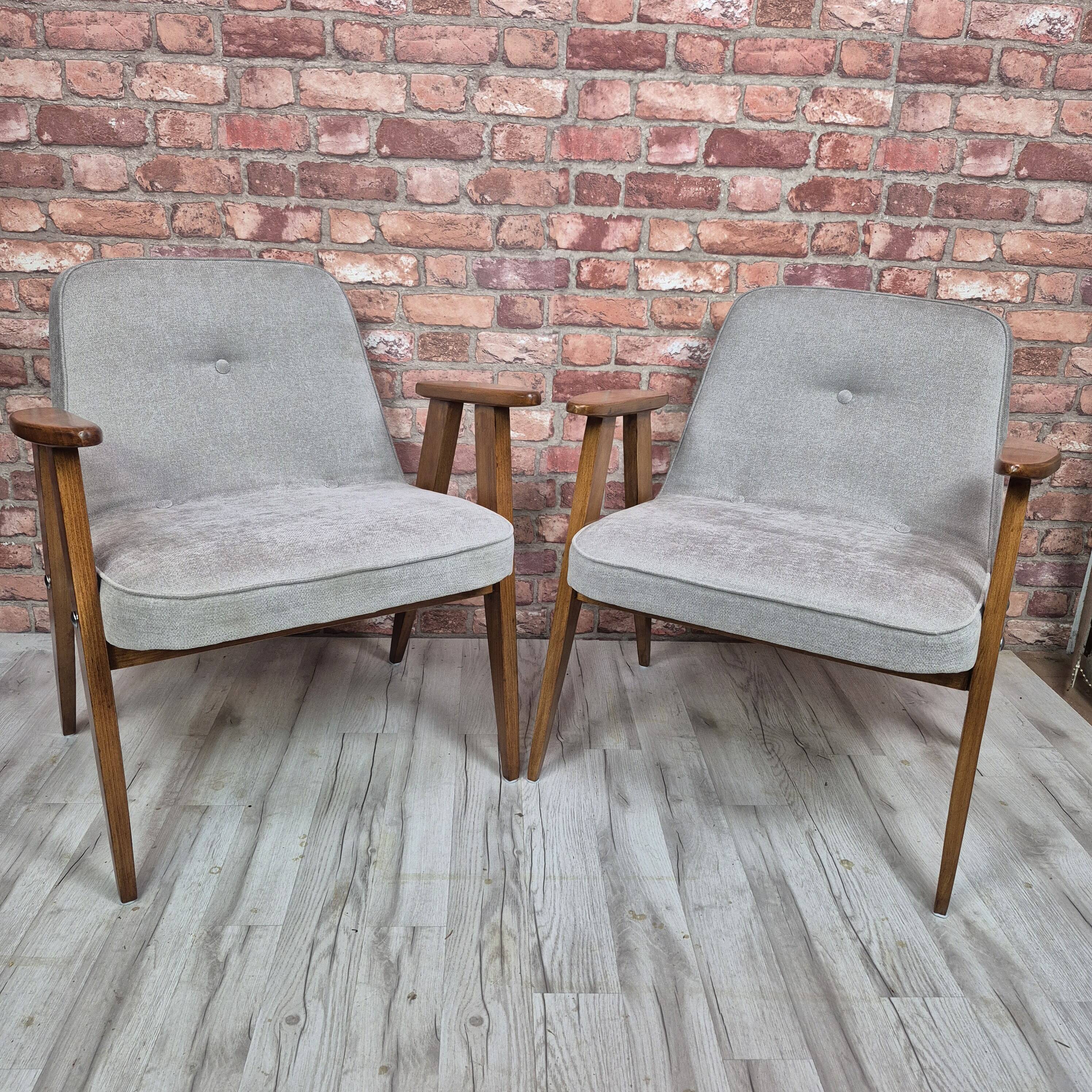 Pair of Restored Mid-Century Armchairs Type 366 by Chierowski - 1960s