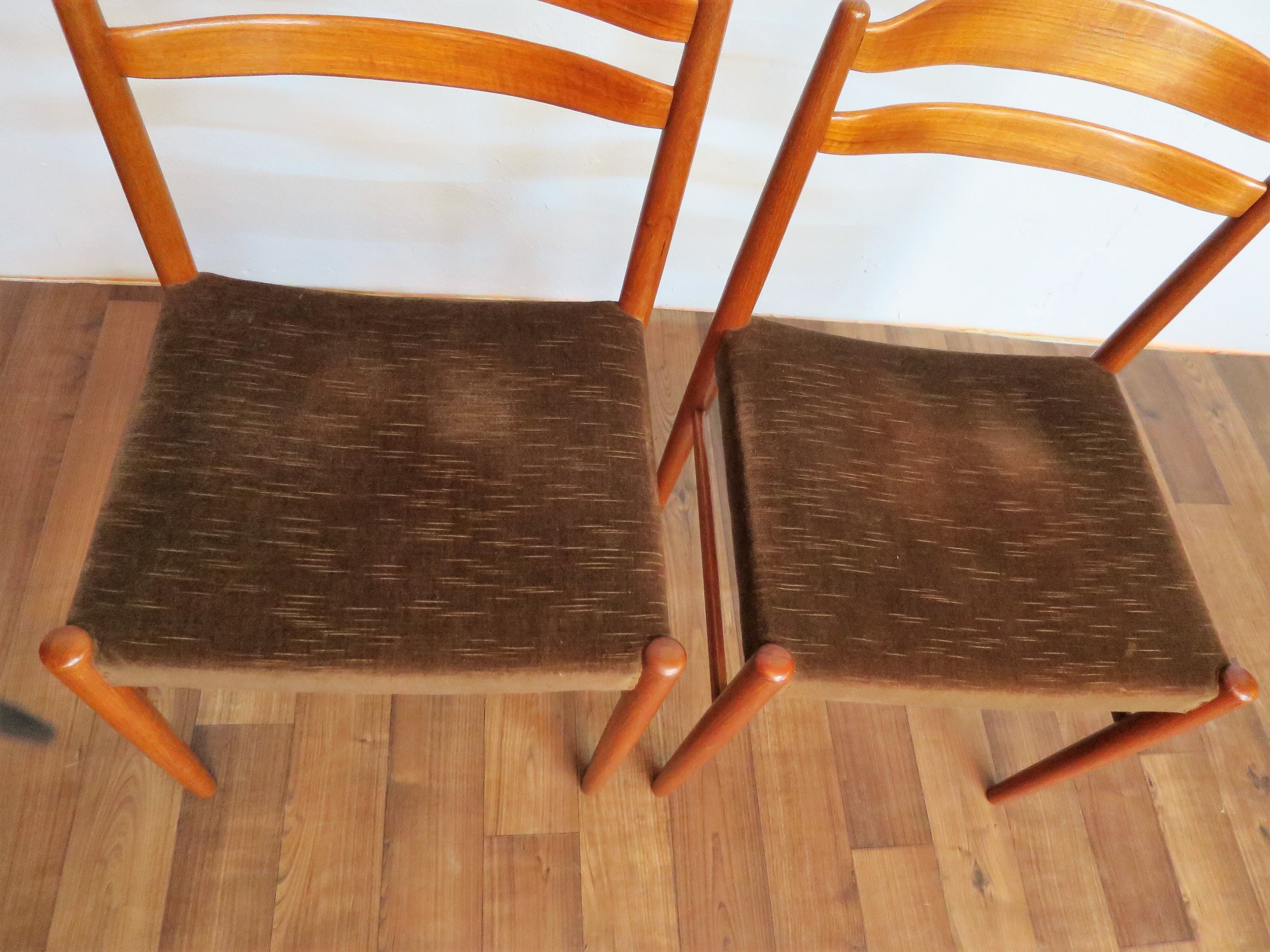 Pair of scandinavian chairs Johansson