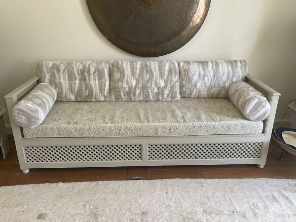 Canapé sur mesure – Peinture Farrow & Ball ''Elephant's Breath