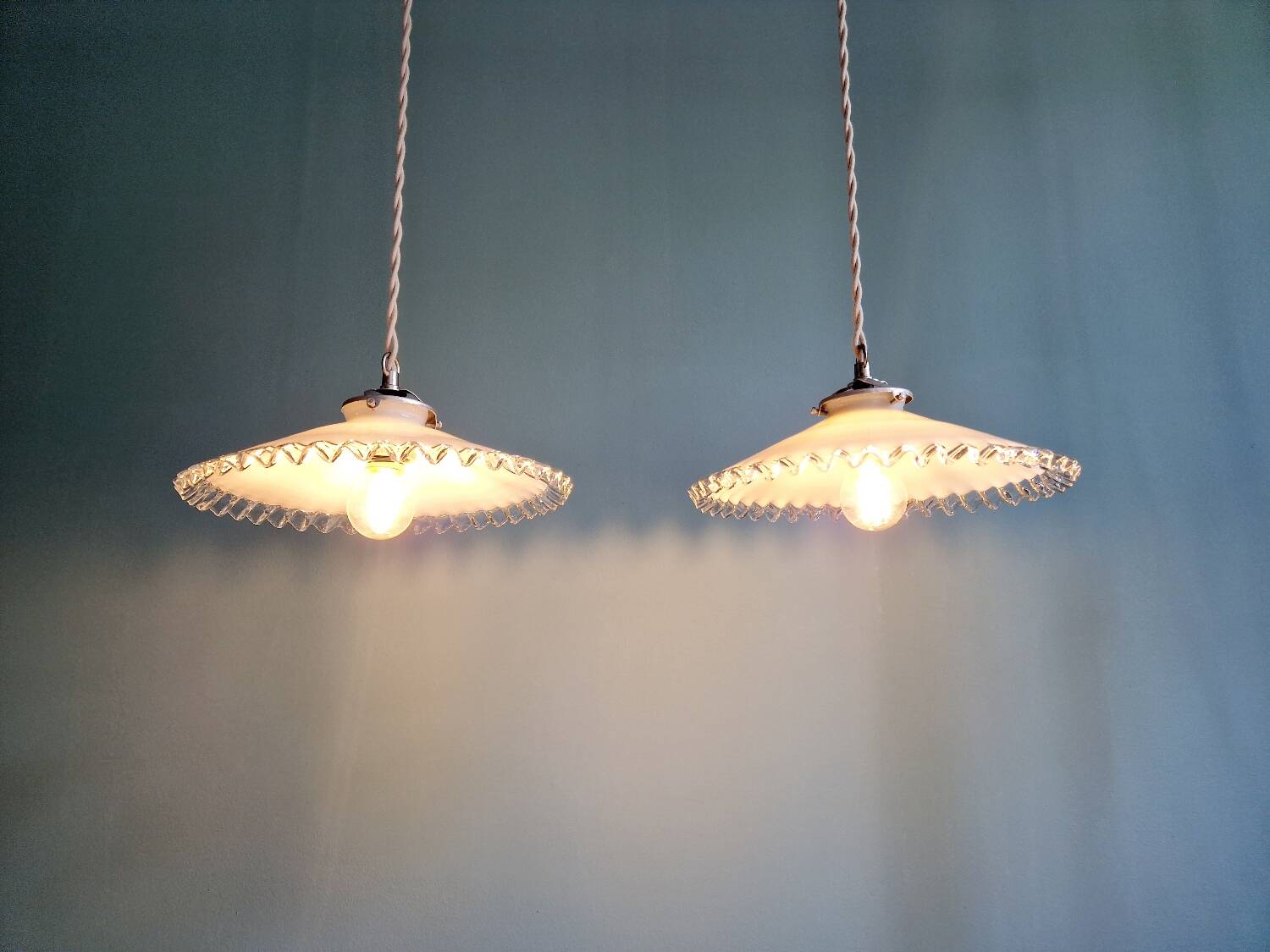Pair of Art Deco pendant lights in scalloped white opaline, 1920-30