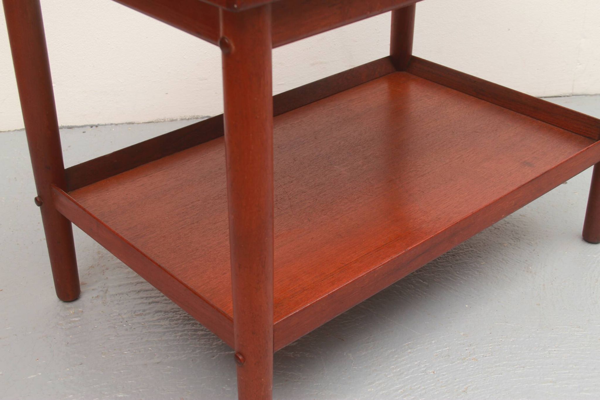 Table d'appoint Grete Jalk des années 1960 pour Jeppesen en teck