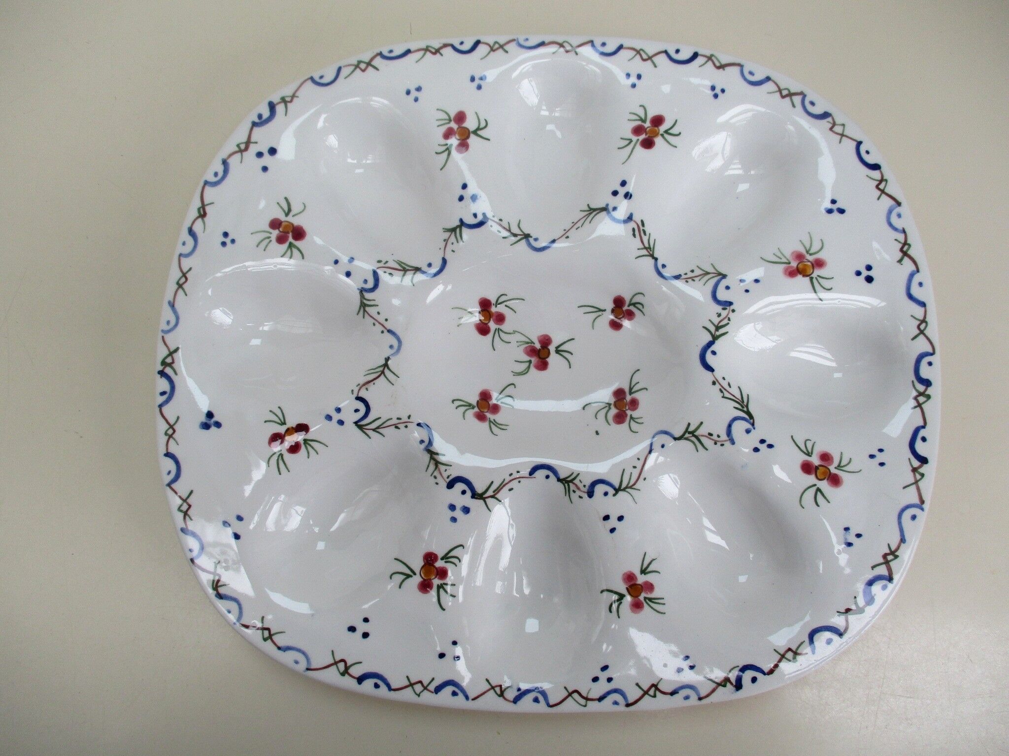 Ceramic egg dish