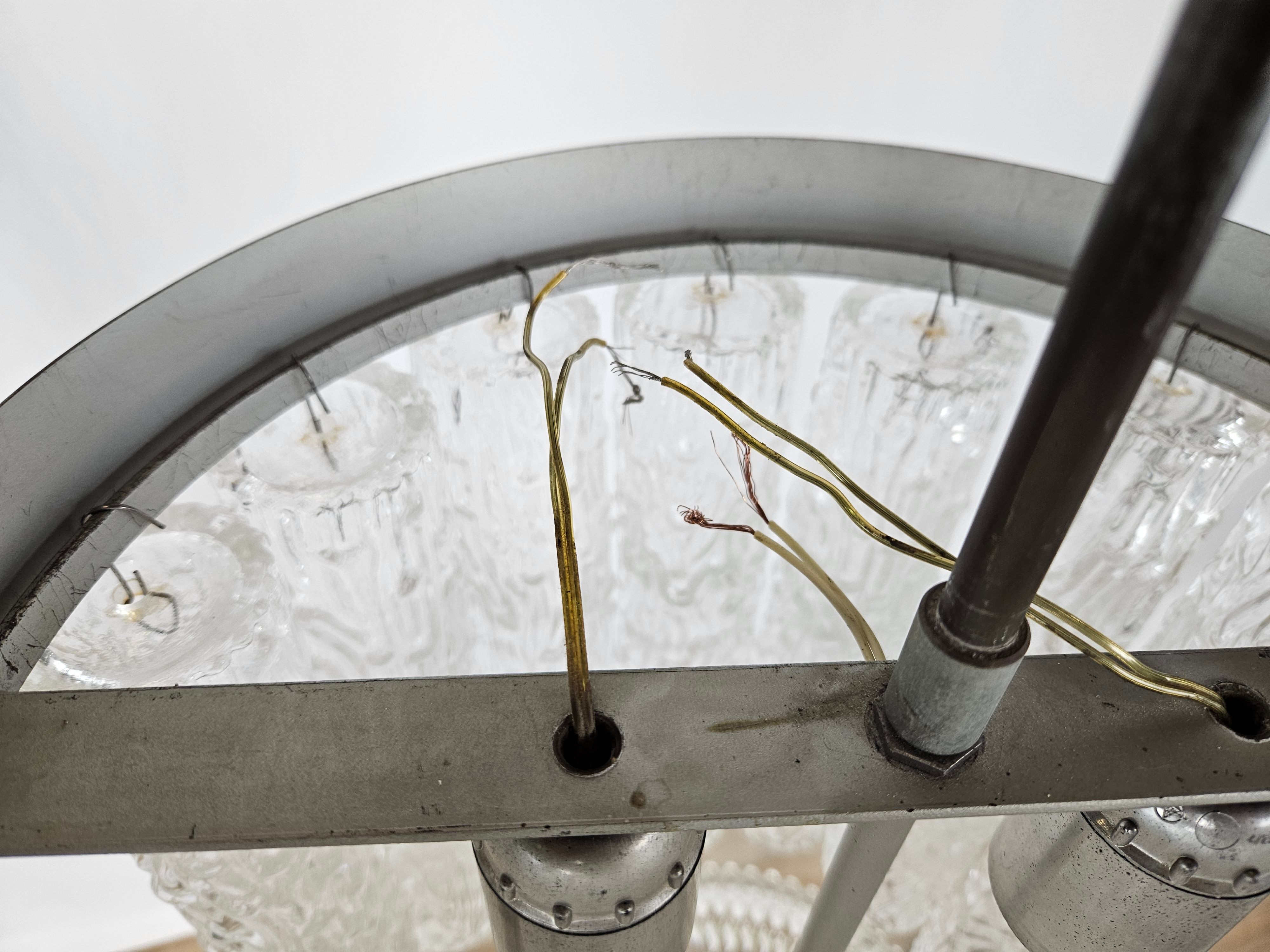 Murano glass chandelier with 14 tubular pendants