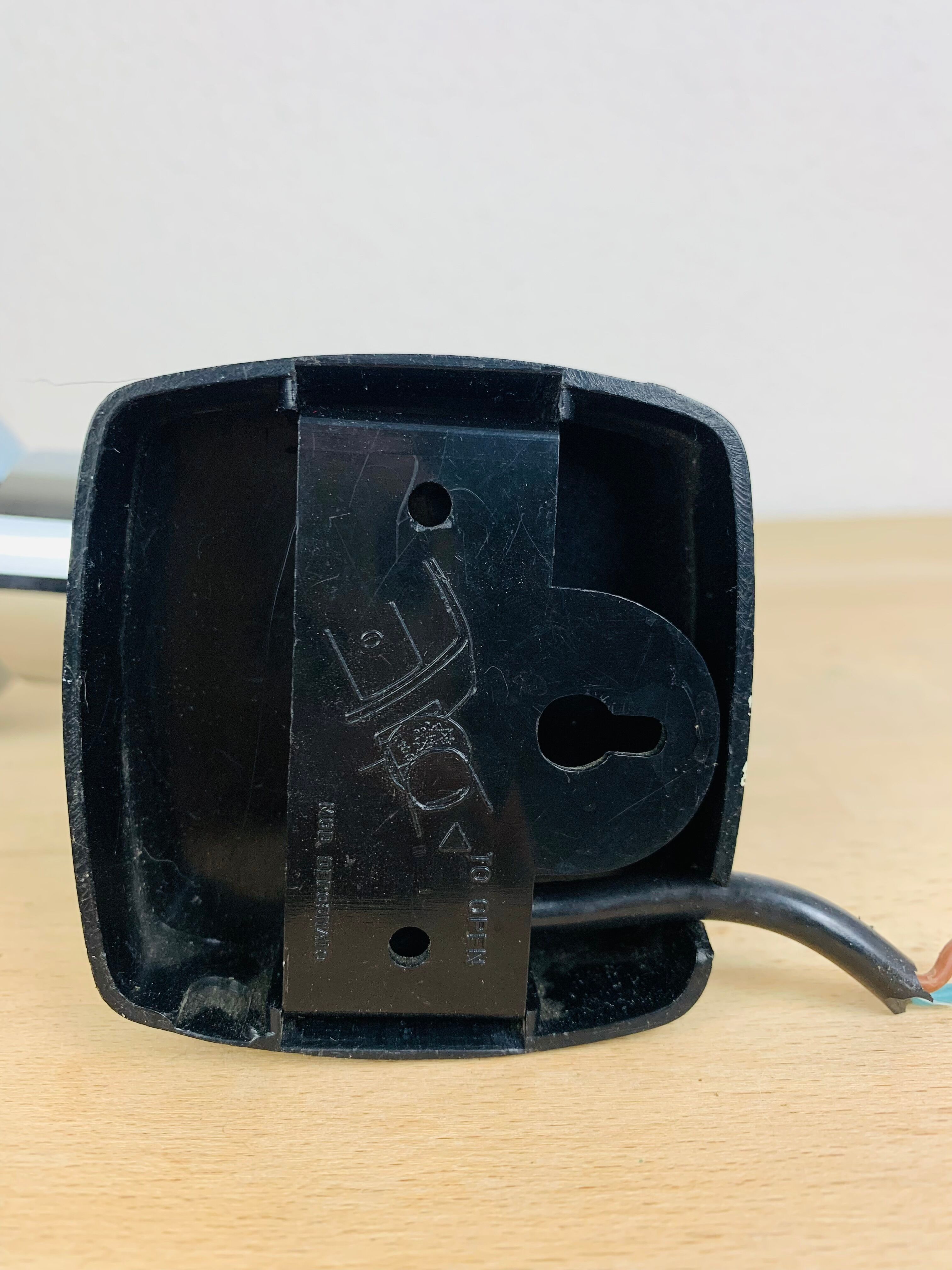 Chrome Targetti spot wall lamp