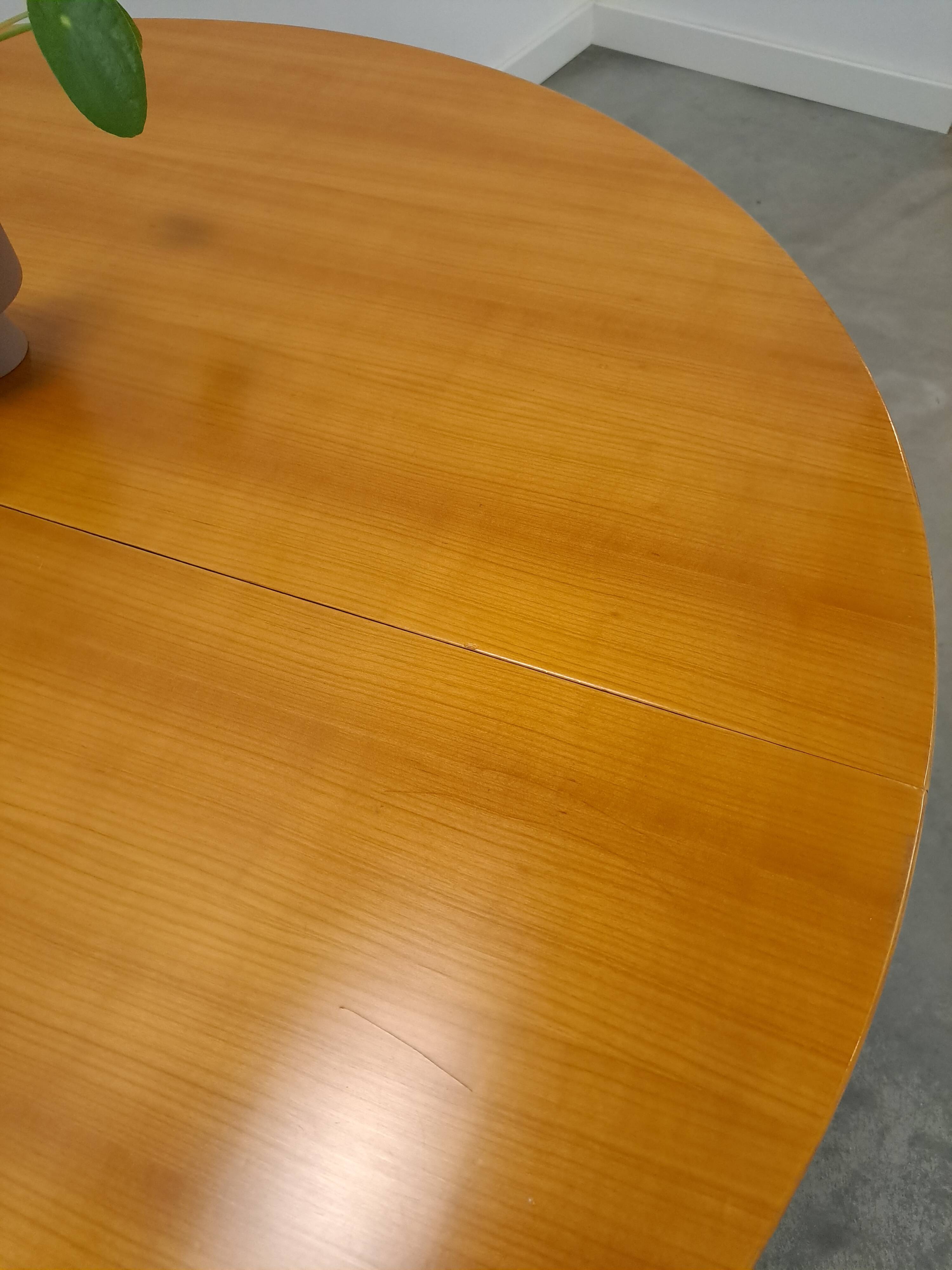 Table à manger ronde extensible Lübke design