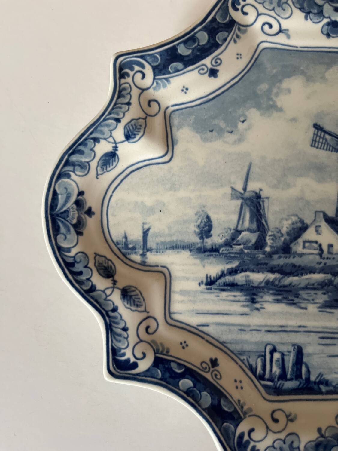 Delf Delfts hand painted dish numbered 3/5000