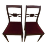 2 chaises de style en bois massif avec assise tissus velours rouge