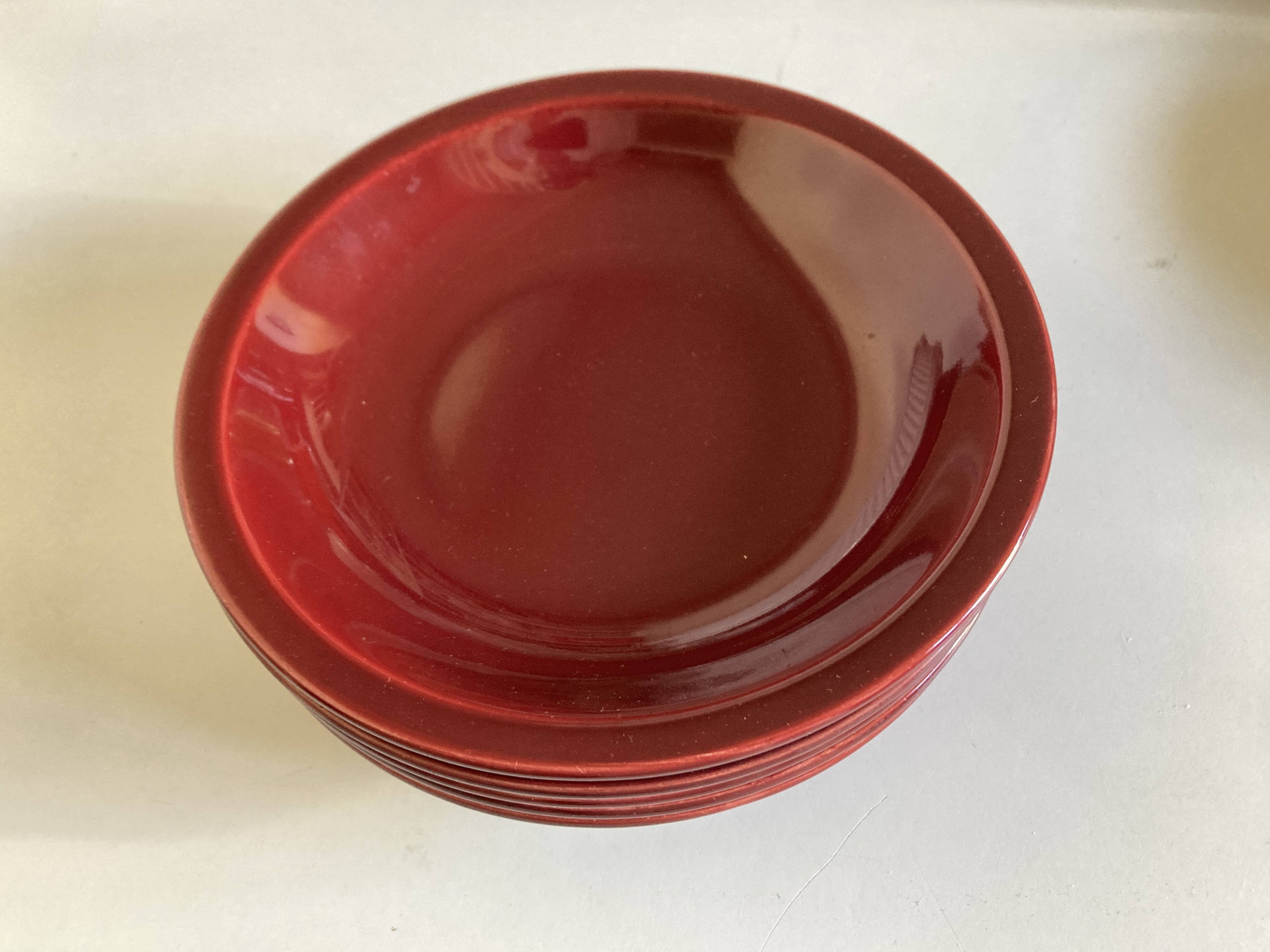 Set de 5 assiettes calotte mid century faience de Longchamp 1970