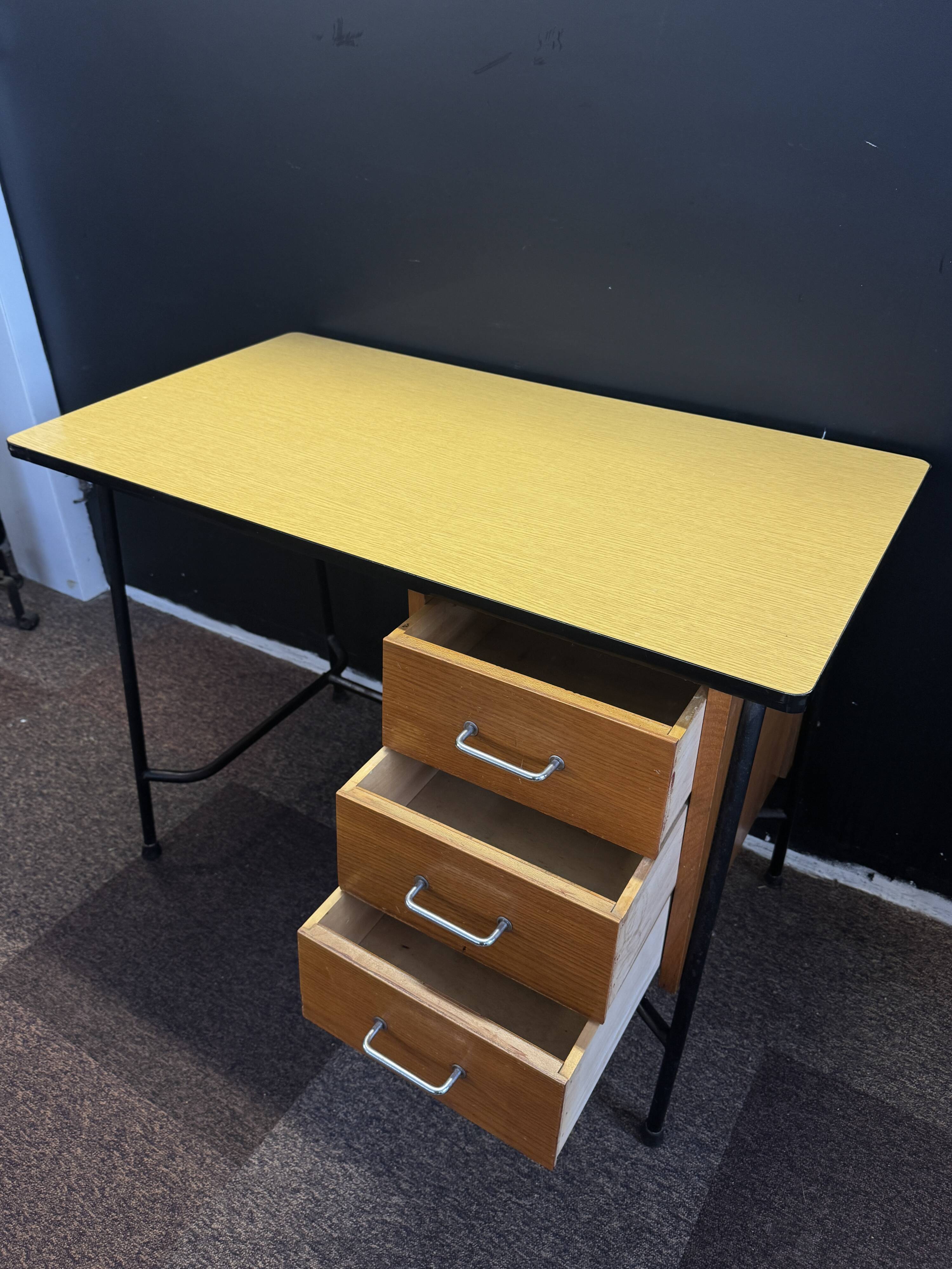 Industrial desk with 3 drawers