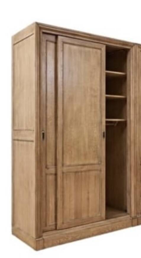 Dressing en bois massif sablé, grande armoire