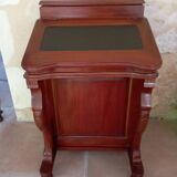 Desk desk