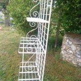 Wrought iron boulangère shelf