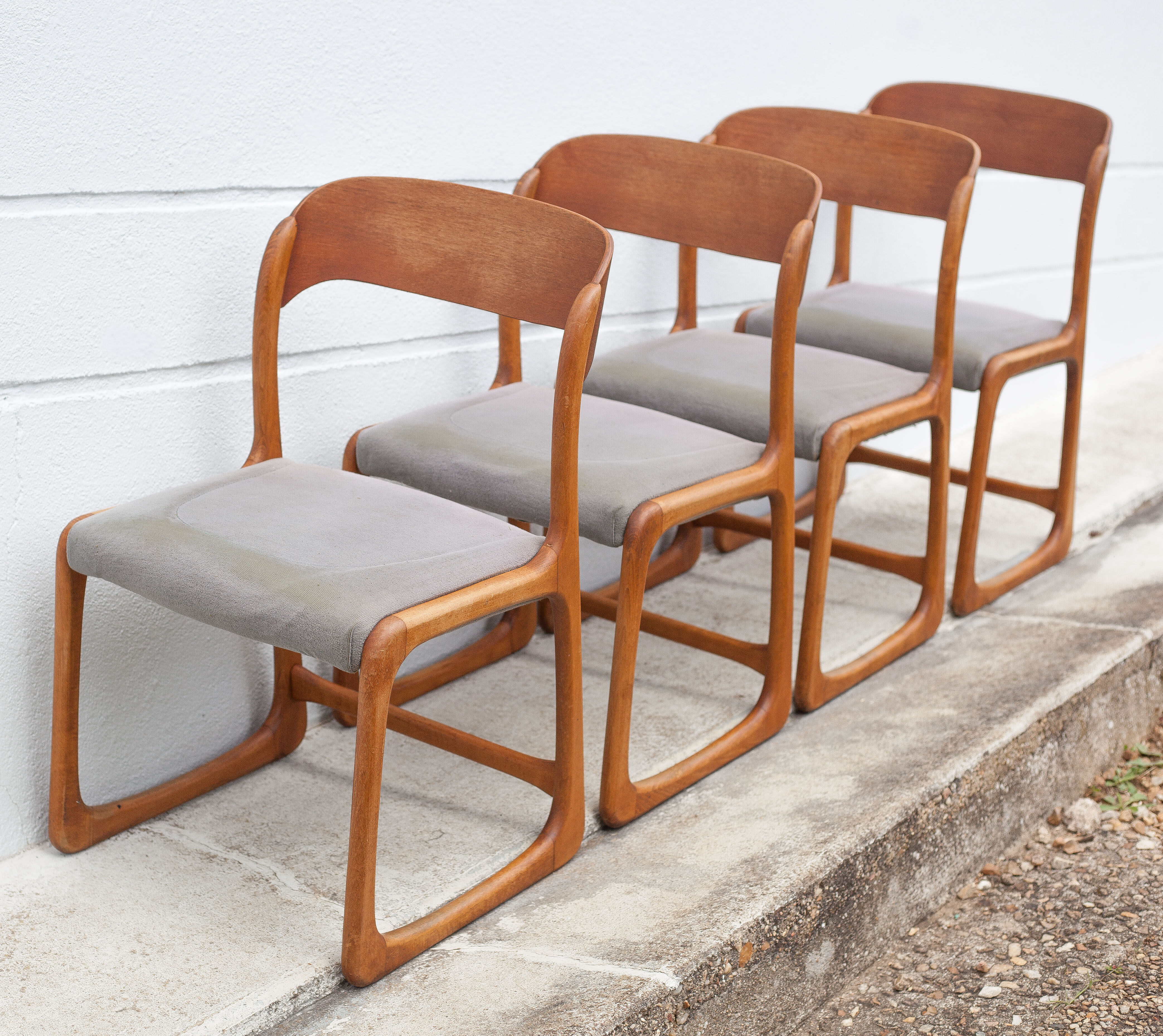 Lot 4 chairs Baumann model Sled sled, wooden chair, Scandinavian design chair, 60s