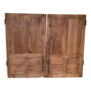 Chestnut door